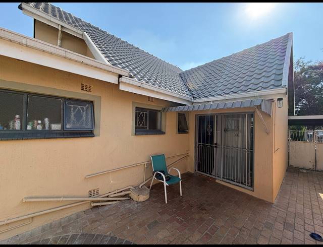 4 BEDROOM HOUSE FOR SALE IN BRENTHURST